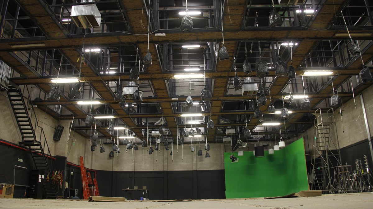 Sound Stage - Wide Angle